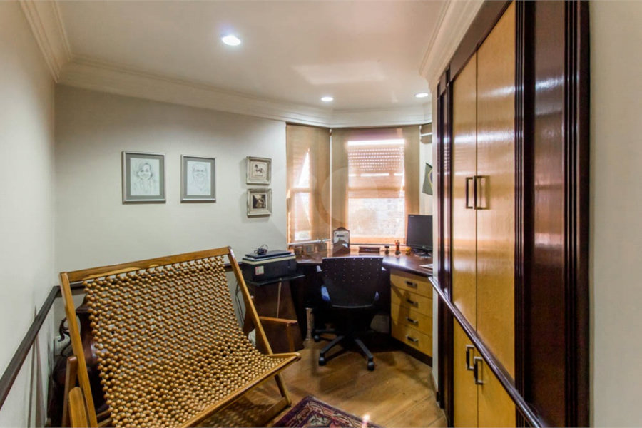 Apartamento com 4 quartos, 3 suítes, 6 vagas, 280 m²Sumaré Alto Padrão