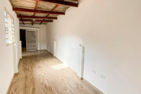 Sobrado com 400m² , 3 dormitórios , sendo 2 suítes , 3 vagas , à venda no centro de Santo André.