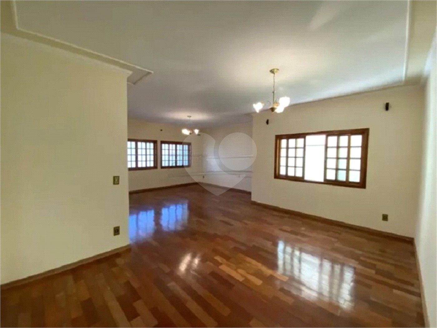 Casa à Venda no Condomínio Montreal - São Carlos/SP