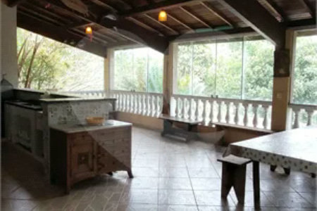 LINDA CHÁCARA A VENDA - CONDOMINIO ALPES D'OURO - BOM JESUS DOS PERDÕES