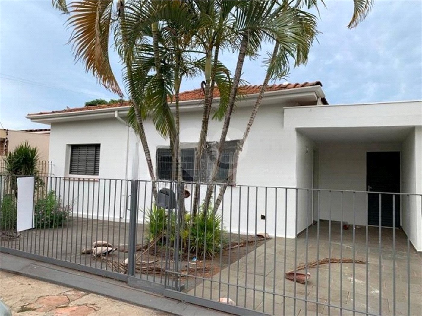 Casa térrea no Centro de Araraquara/SP, com 3 dormitórios, sendo 1 suíte