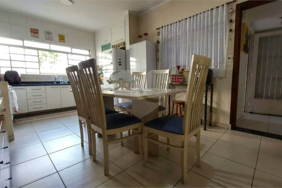 Casa à venda com 3 quartos, sendo 1 suíte,  em Vila Paulista, São Paulo, SP