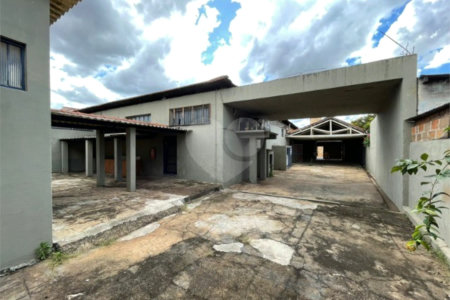 Barracão em Araraquara/SP, disponível para venda e locação.