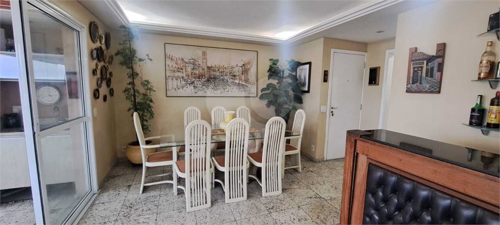 Apartamento à Venda no Campo Belo com 123m², 2 Suítes, Churrasqueira e 2 Vagas