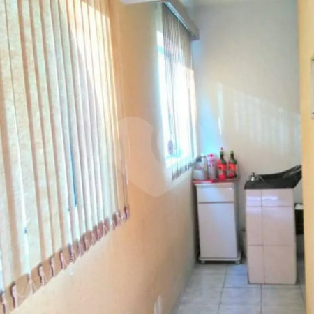 Sobrado espaçoso de esquina no bairro da Mooca!