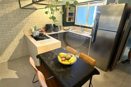 Apartamento à venda no bairro Vila Regente Feijó com 165 m² de área útil construída, com 3 dormitórios, sendo 3 suítes,Mobiliado com 3 Suítes 3 Vagas no Araribá Home Resort