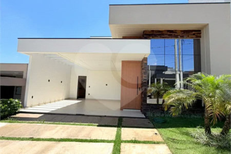 Casa térrea com 3 suítes no Condomínio Residencial Viena em Indaiatuba-SP - Acabamento de alto padrão - R$ 1.690.000,00 - AT 250 m² - AC 158 m² - 3 suítes,, sendo 1 suíte master com closet - Sala para dois ambientes (estar e jantar) - Cozinha planejada com ilha cooktop, forno elétrico e micro-ondas,