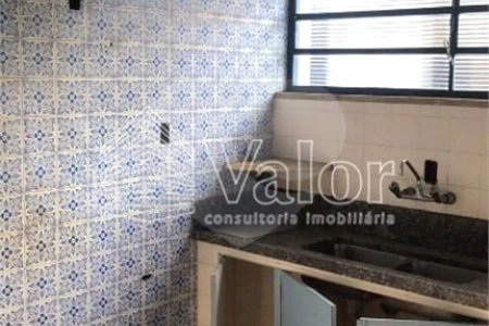 CASA À VENDA COLOCADA COM A SANTA CASA