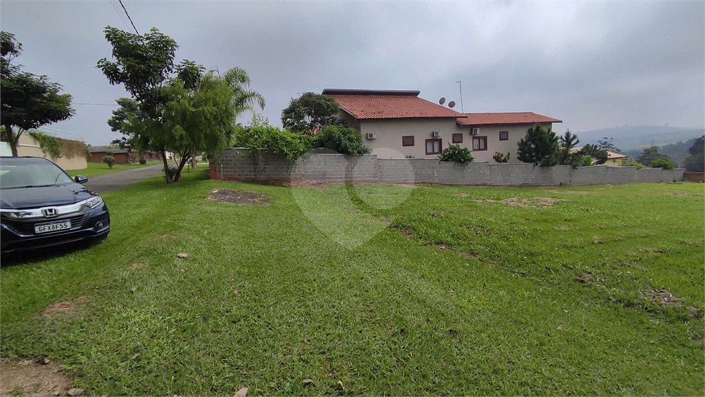 Terreno de 1000 metros quadrados, no Recanto das Águas de São Pedro...