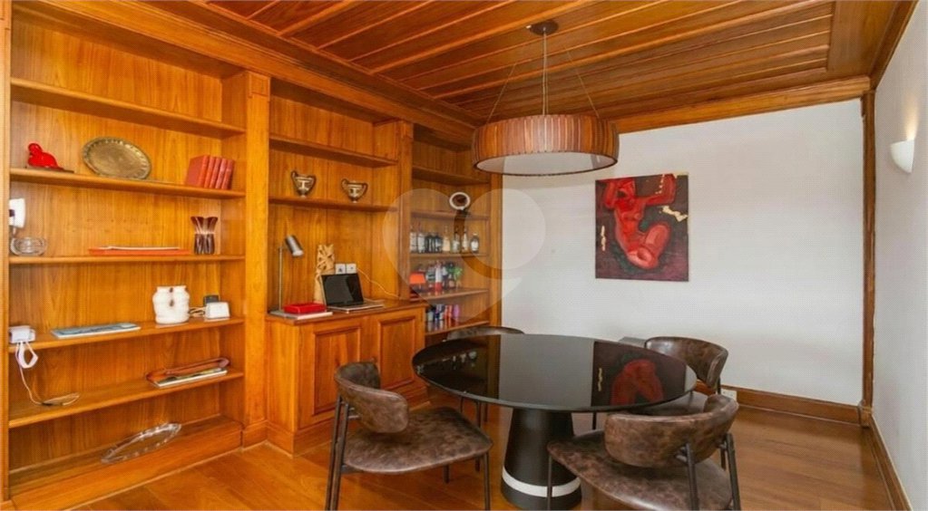 Cobertura Duplex no Jardim America com 578m² com 4 Suítes e elevador