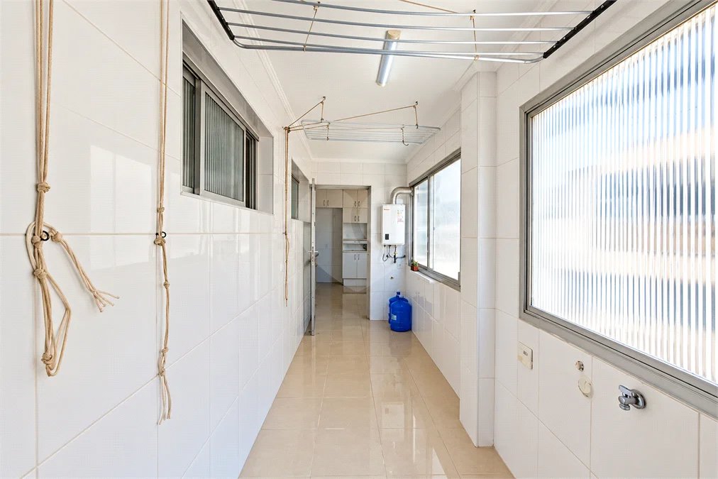 Apartamento à venda ou para alugar com 3 quartos, sendo 1 suíte, em Santo Amaro, São Paulo, SP