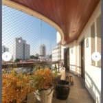 Apartamento de 200m² com 3 dormitórios, 2 suítes e 3 vagas em condomínio 1 por andar.