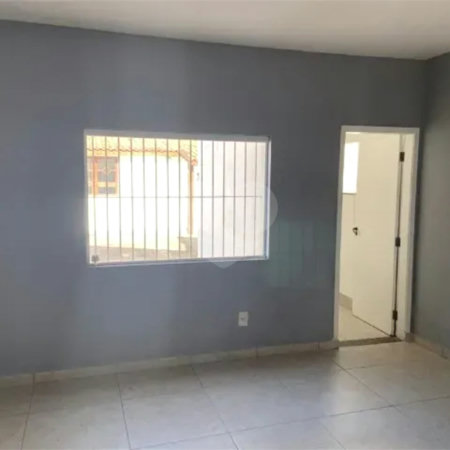 CASA COMERCIAL PARA LOCAÇÃO DE 150M², 5 SALAS, 4 BANHEIROS, 4 VAGAS - BAIRRO JARDIM DAS INDUSTRIAS -