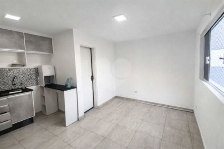 Prédio com Renda no Jabaquara - 773 m2 sendo 13 Studios, Salão Comercial e 22 vagas de garagem!