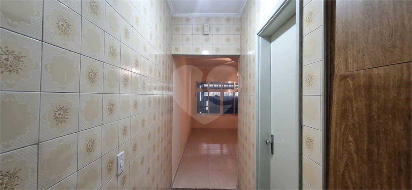 Sobrados com Renda, 300 m² Construídos em Terreno de 250 m²à venda no Jardim Vila Formosa, São Paulo