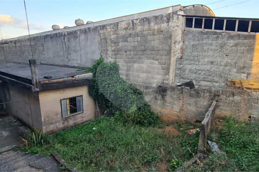 Terreno à Venda – Localização Privilegiada e Potencial para Construção de Galpão na Rua Fazenda Monte Alegre- Jaraguá, São Paulo