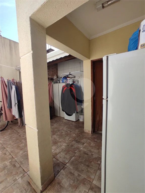 Sensacional sobrado c/ quintal e 3 dorms enormes com varanda! 12 min andando p/o metrô P Inglesa!