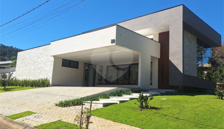 Casa à venda com 4 suítes em Condomínio Porto Atibaia, Atibaia, SP