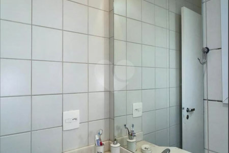 Apartamento à Venda no Campo Belo – Rua Demóstenes, 606