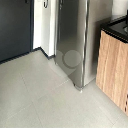 Studio de 28m2 mobiliado com sacada à venda na Bela Vista
