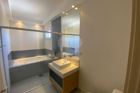 Casa á venda condomínio Damha I