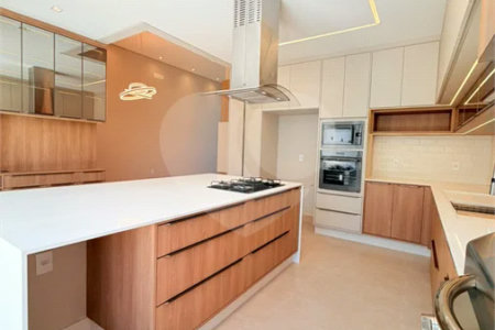 Casa térrea com 3 suítes no Condomínio Residencial Viena em Indaiatuba-SP - Acabamento de alto padrão - R$ 1.690.000,00 - AT 250 m² - AC 158 m² - 3 suítes,, sendo 1 suíte master com closet - Sala para dois ambientes (estar e jantar) - Cozinha planejada com ilha cooktop, forno elétrico e micro-ondas,