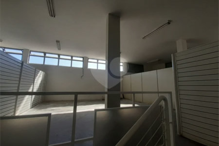 Salão Comercial de Esquina para Locação – Centro de Indaiatuba/SP