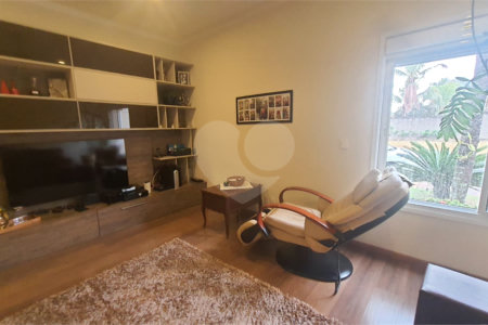 Casa no condomínio Damha II á venda!