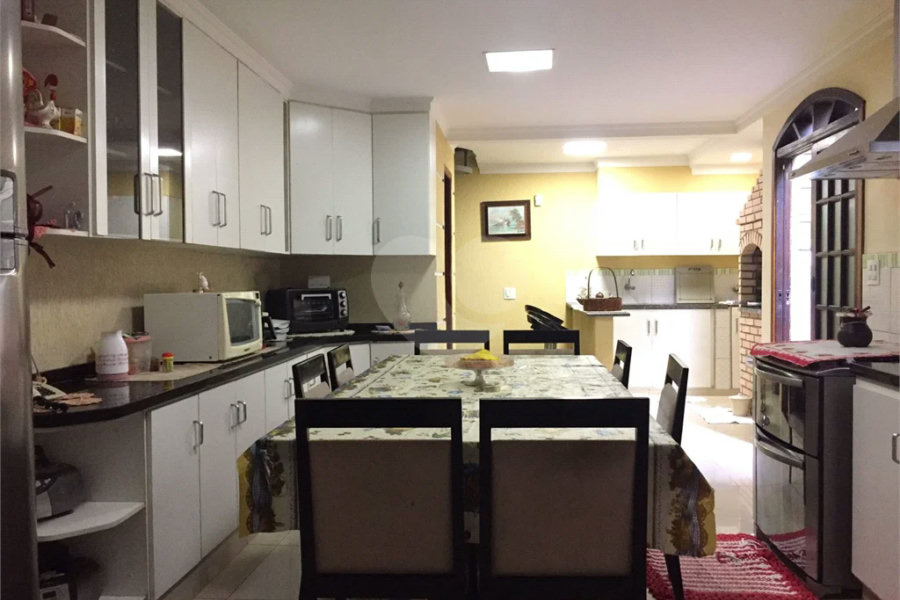 Sobrado 4 quartos, 2 suítes, 2 vagas,