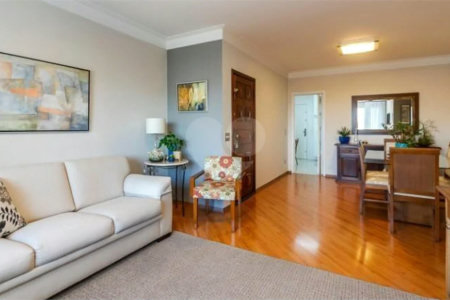 Apartamento à venda com 3 quartos, sendo 1 suíte, em Campo Belo, São Paulo, SP