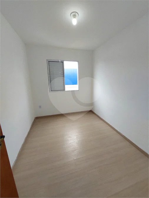 Apartamento à venda com 2 quartos e 1 vaga na Vila Nova Bonsucesso