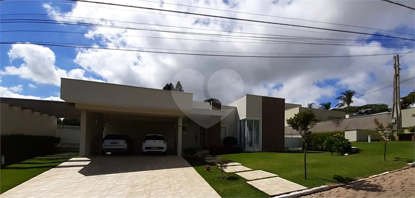 Casa à venda com 5 suítes no condomínio Ipe Velho, Vinhedo - SP