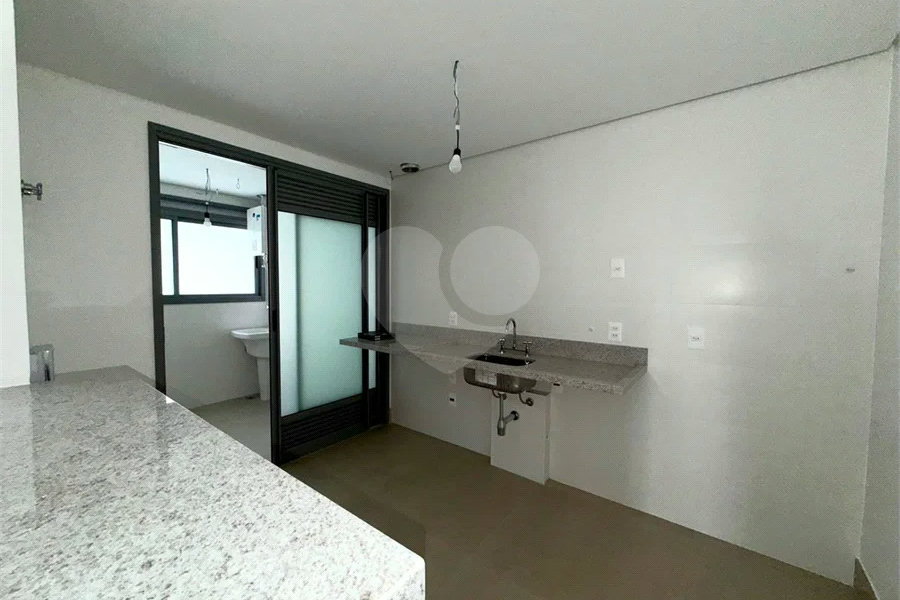 Apartamento à venda com 3 suítes em Riviera de São Lourenço, Bertioga, SP