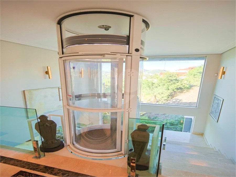 Casa à venda com 5 suítes em Jardim Mirante das Estâncias, Águas de Lindóia, SP
