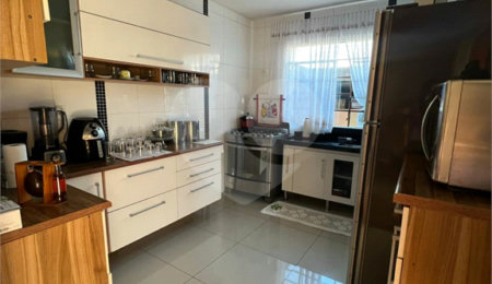Casa à venda com 4 quartos em Jardim Lago Azul, Louveira, SP
