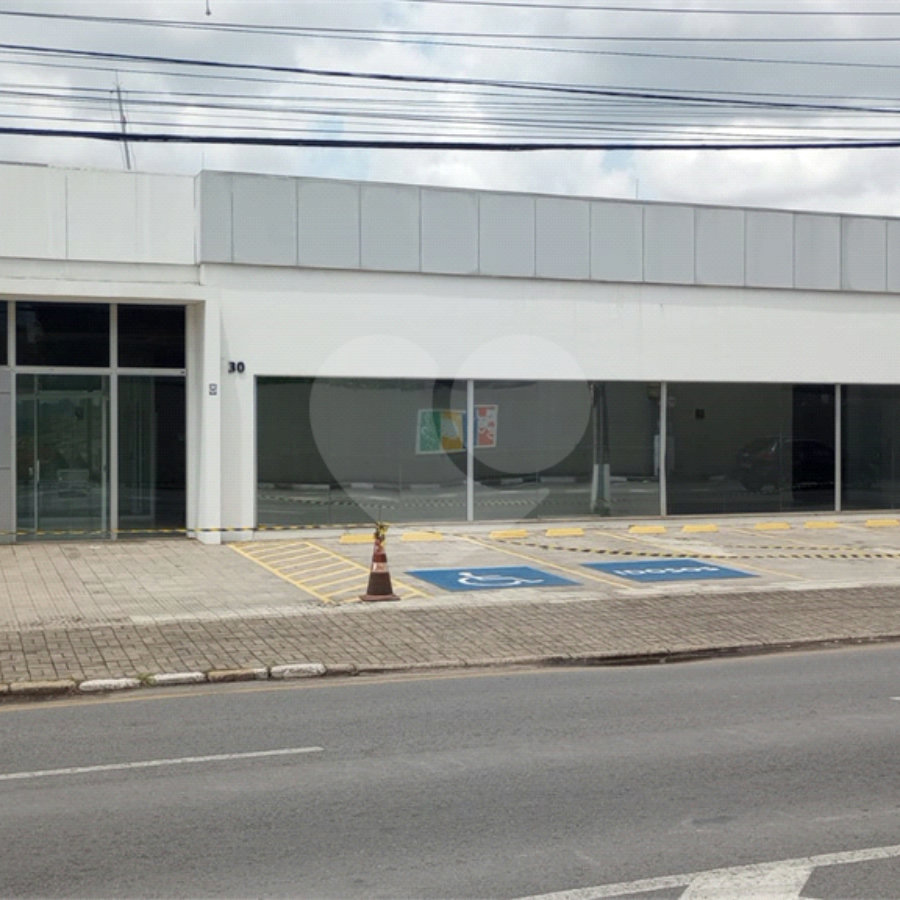 Prédio comercial para locação em Vinhedo.