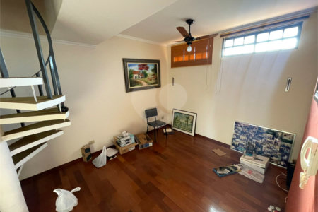 Excelente casa no Parque Santa Marta.