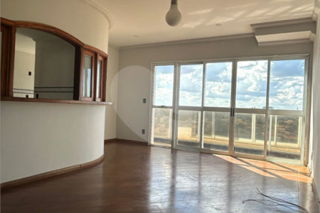 Apartamento 4 suítes Central Park Club