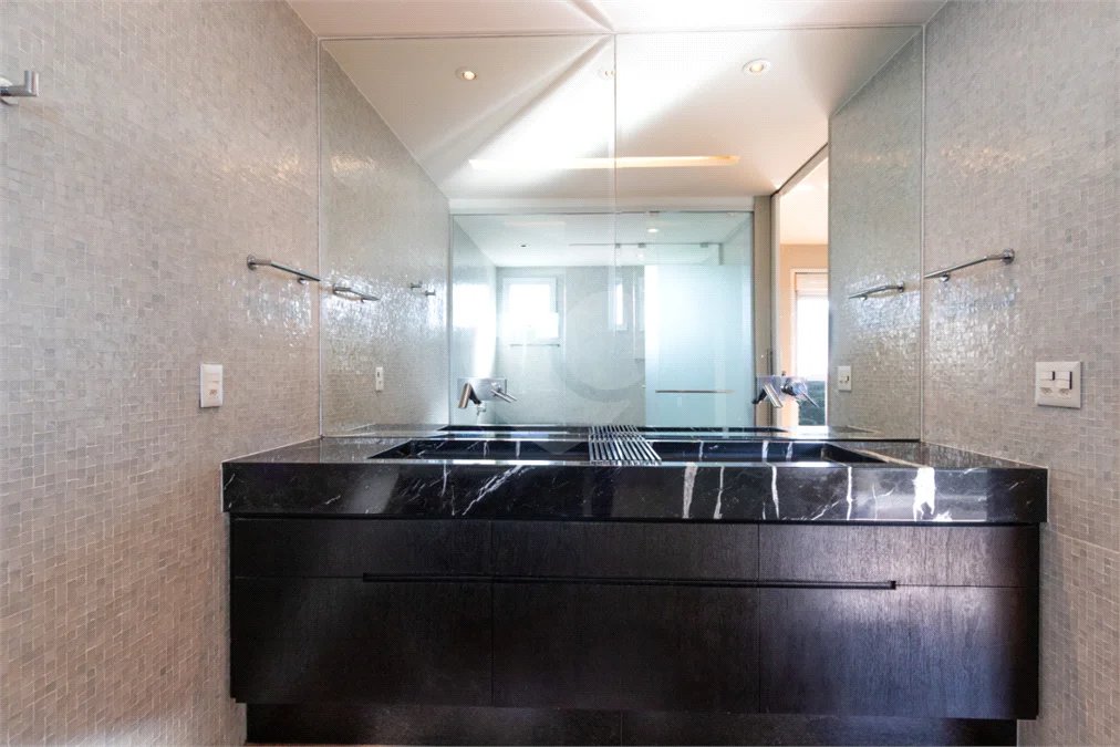 Vila Clementino - 161 m² | 2 dormitórios, com possibilidade de 3 | suíte master | 3 vagas | depósito