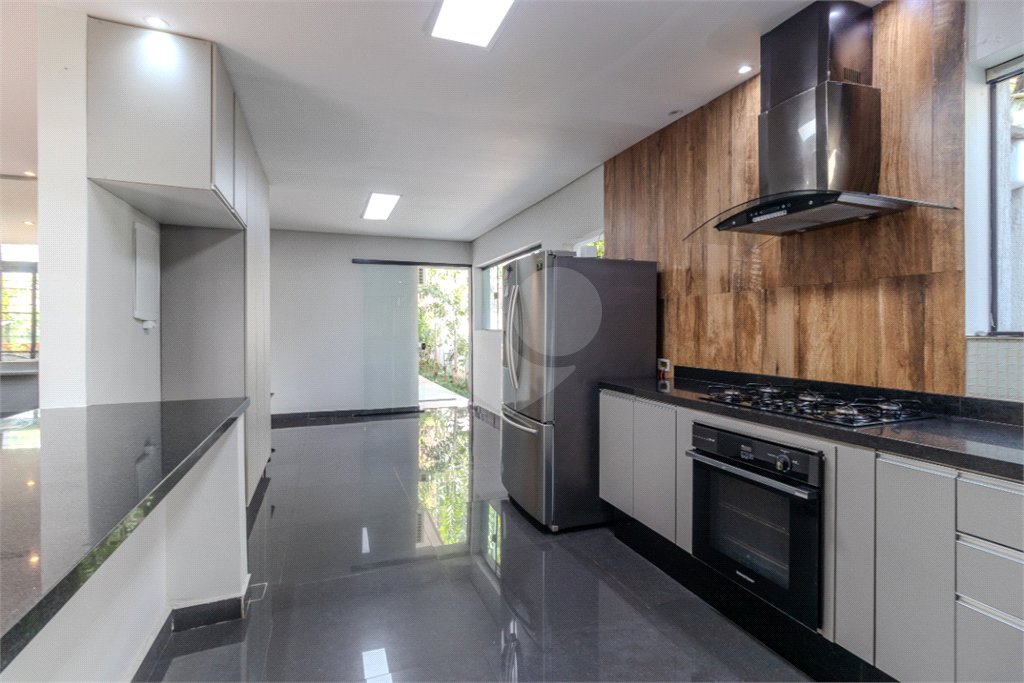 Casa Térrea à venda com 5 suítes em Brooklin, São Paulo, SP