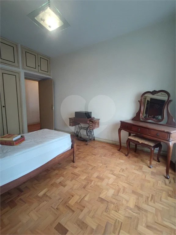 Terreno com 4 casas à venda na melhor região da Mooca, próximo à rua do Oratório!!