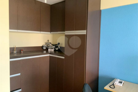Sala comercial á venda