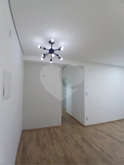Apartamento de 2 quartos com planejados, sacada e lazer completo| Condomínio| São Roque