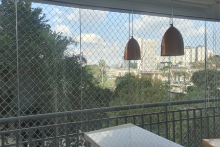 Apartamento 3 dormitórios, região do Campo Belo. Condomínio com laser completo.