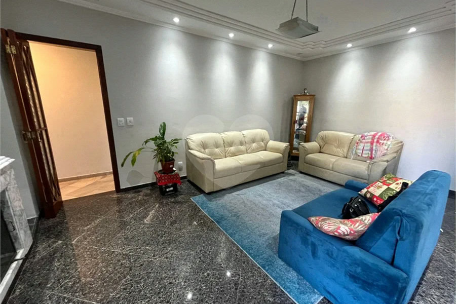 Apartamento Garden com 195 m² de Área Útil, 3 Dormitórios e 2 Vagas