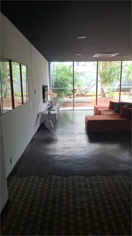 Oportunidade Única: Seu Novo Endereço ao Lado do Shopping Ibirapuera!