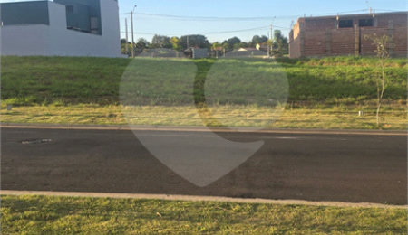 Terreno à venda no condomínio Village Damha IV Araraquara, Araraquara - SP