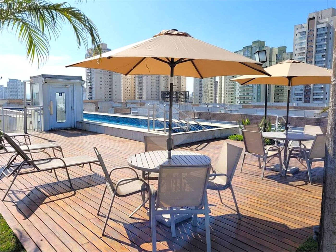 Na Mooca á venda Apartamento / Studio com 51m² 1 dormitório e 1 vaga.