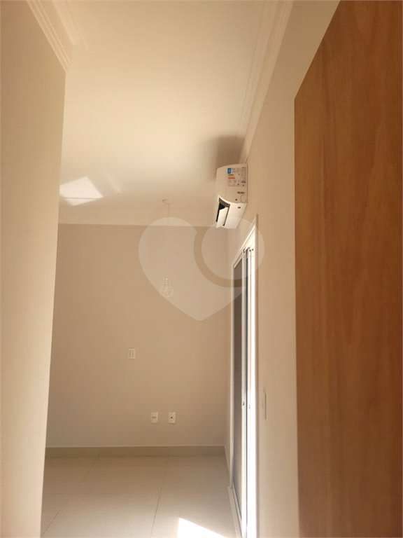Indaiatuba- Condominio Maria Dulce-Venda e Locação - Terreno 300,00 ms - construido - 180,00 ms - Casa Terrea - 3 suites - escritório com ventilador, lavabo - cozinha com armários,forno, coifa e cooktop , ventilador - despensa - lavanderia com armarios- varanda gourmet com churrasqueira, quintal c