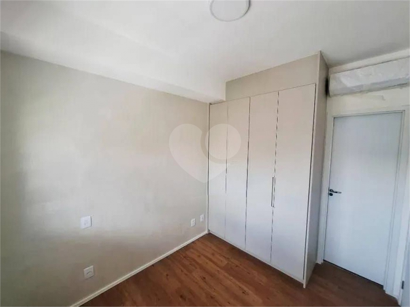Apartamento com 1 quarto e 1 vaga para locação na Liberdade próximo ao Hospital A. C. Camargo na Liberdade!